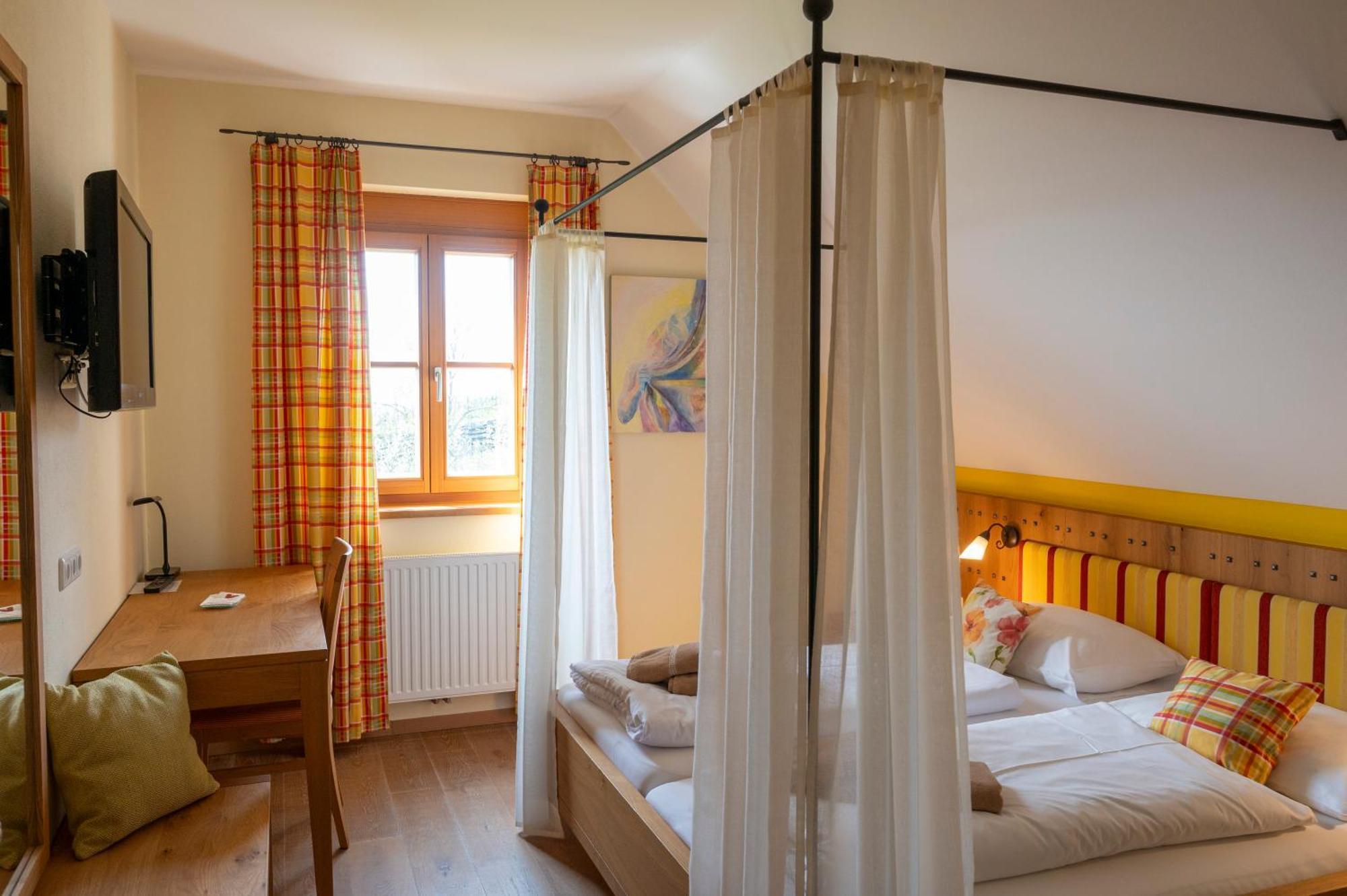 Winzerzimmer Scharl Sankt Anna am Aigen ภายนอก รูปภาพ